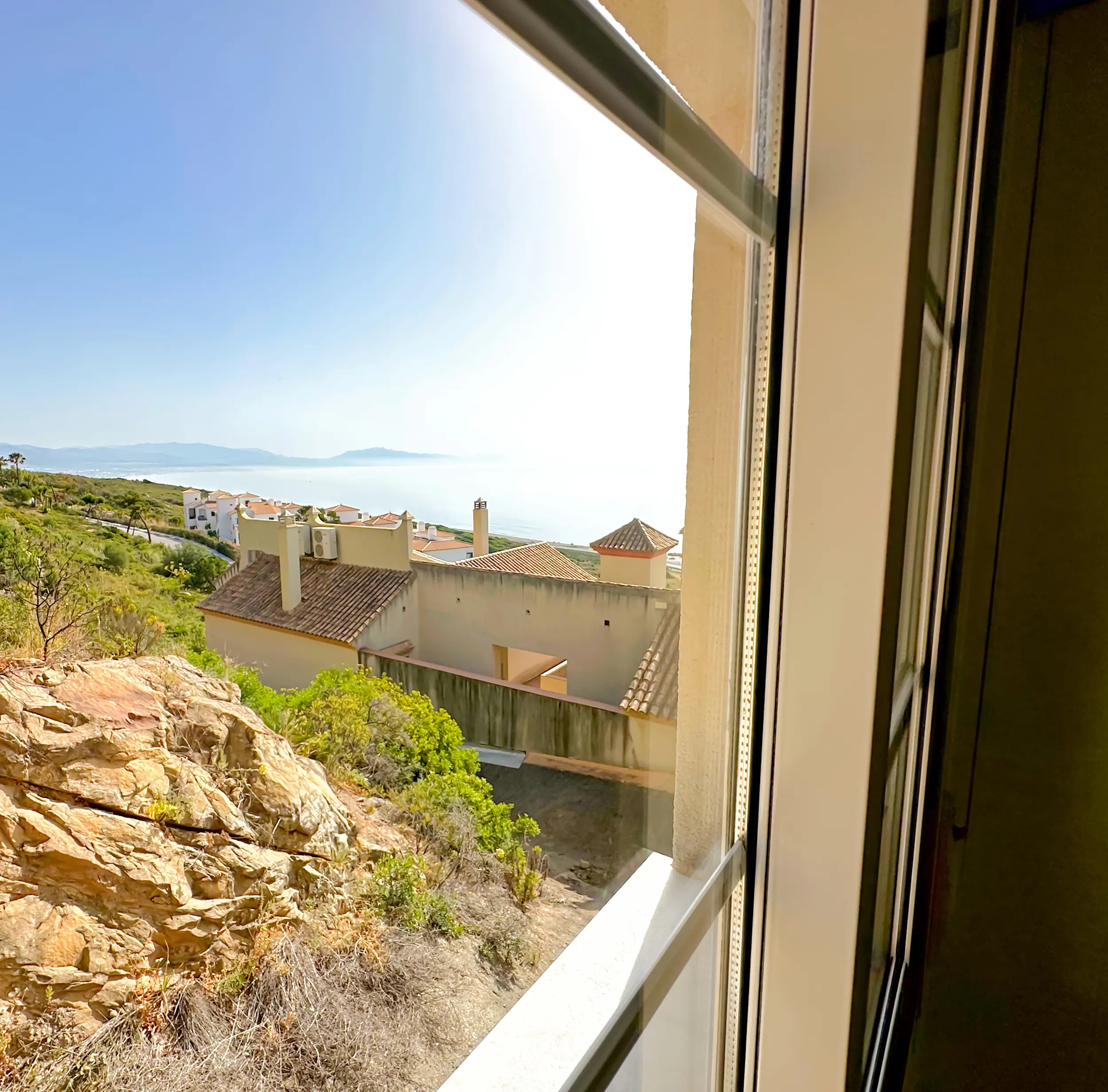 Main bathroom - Your morning routine will be brightened up by such a beautiful landscape out of your window.