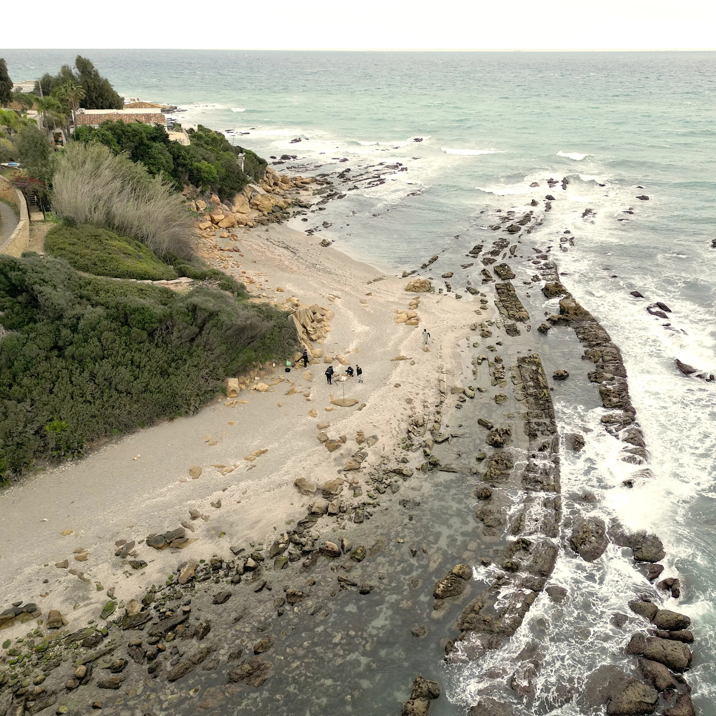 Beaches / de los Toros (800m) - A lovely beach in a cove, where you can find something delicious to eat at Chiringuito Dieguichi restaurant.